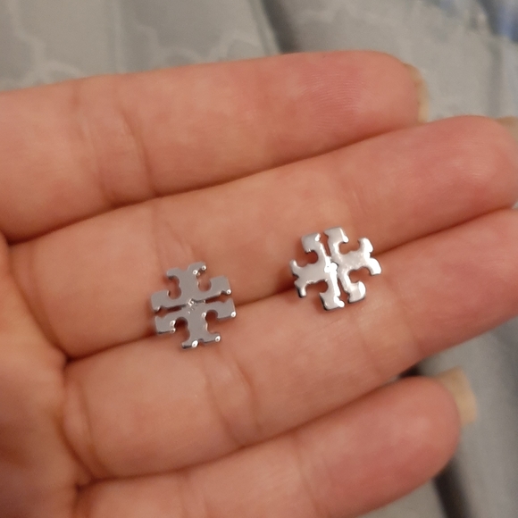 Tory Burch kira stud earrings silver new - Picture 7 of 10
